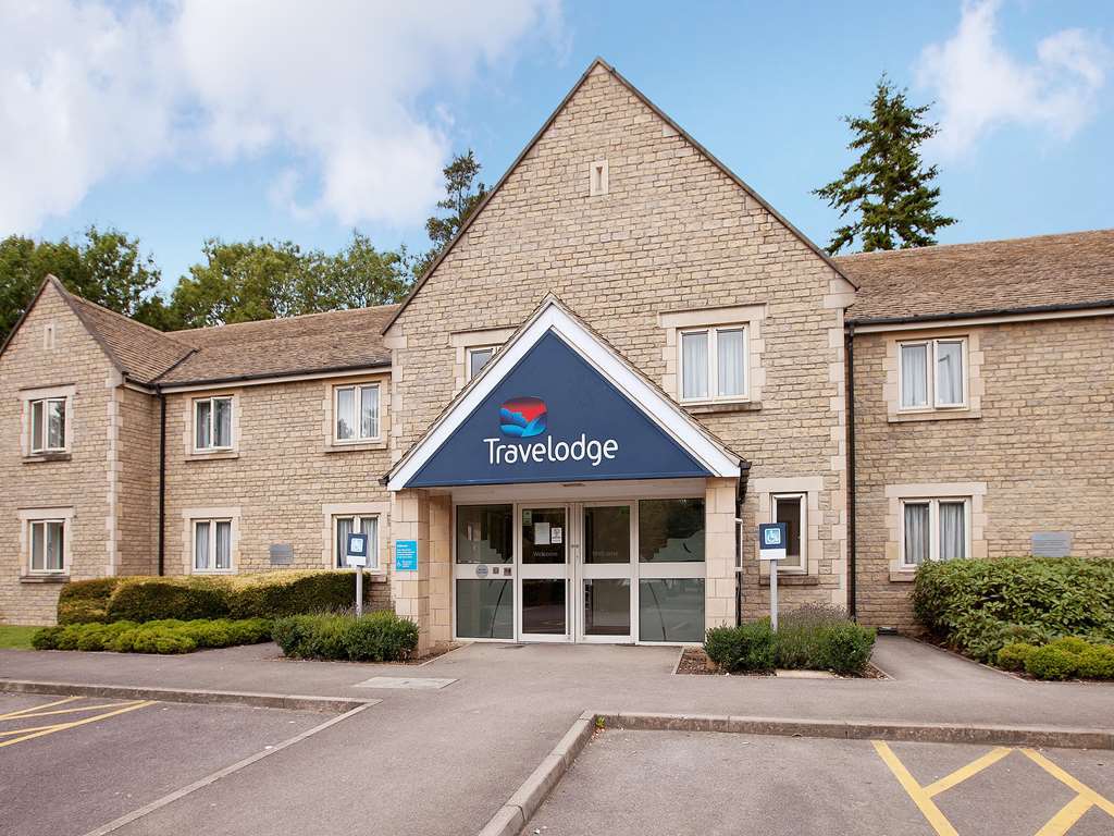 Travelodge 시런세스터 외부 사진